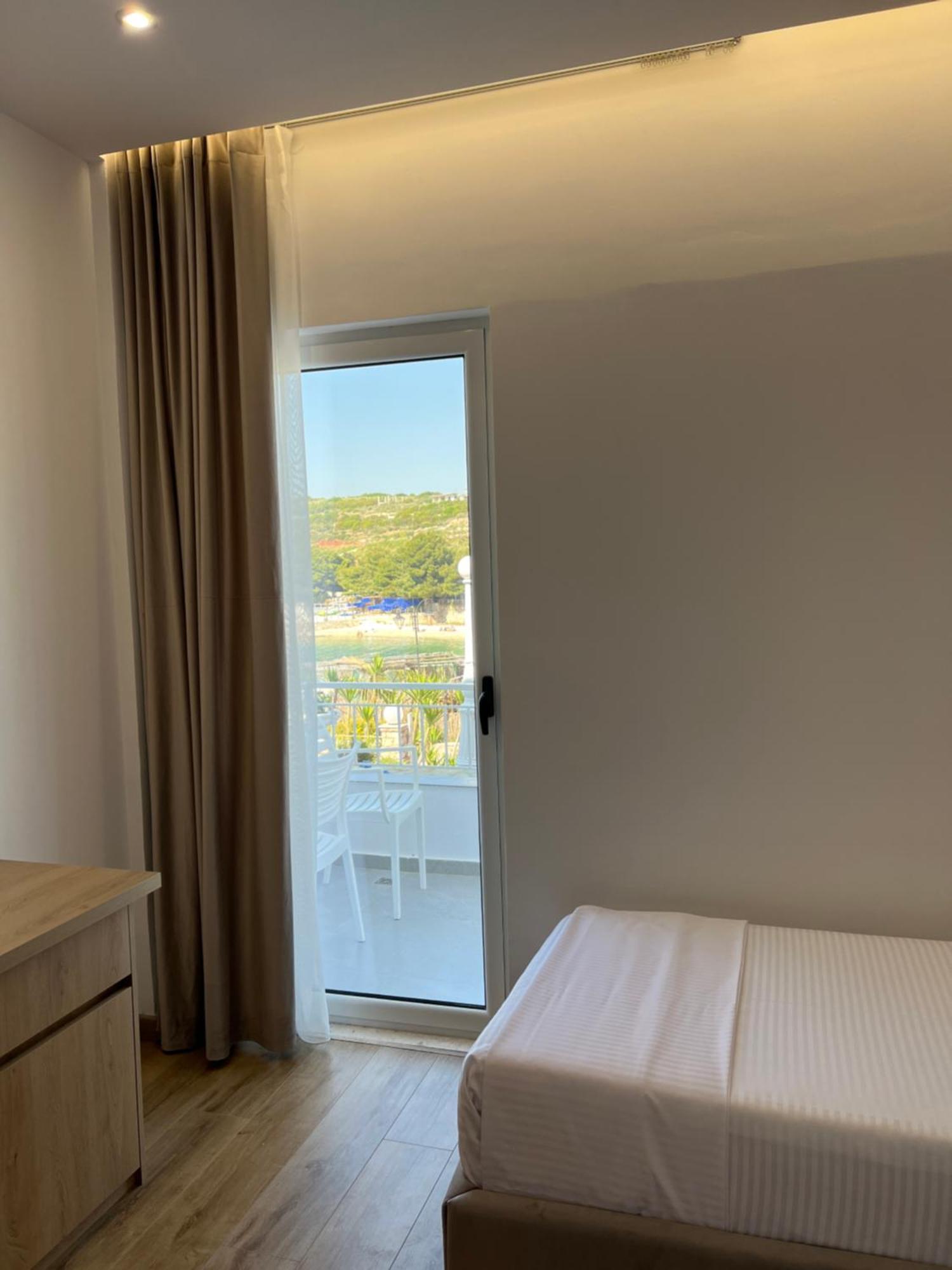 Emaar Hotel Ksamil - Beachfront , Newly Renovated エクステリア 写真