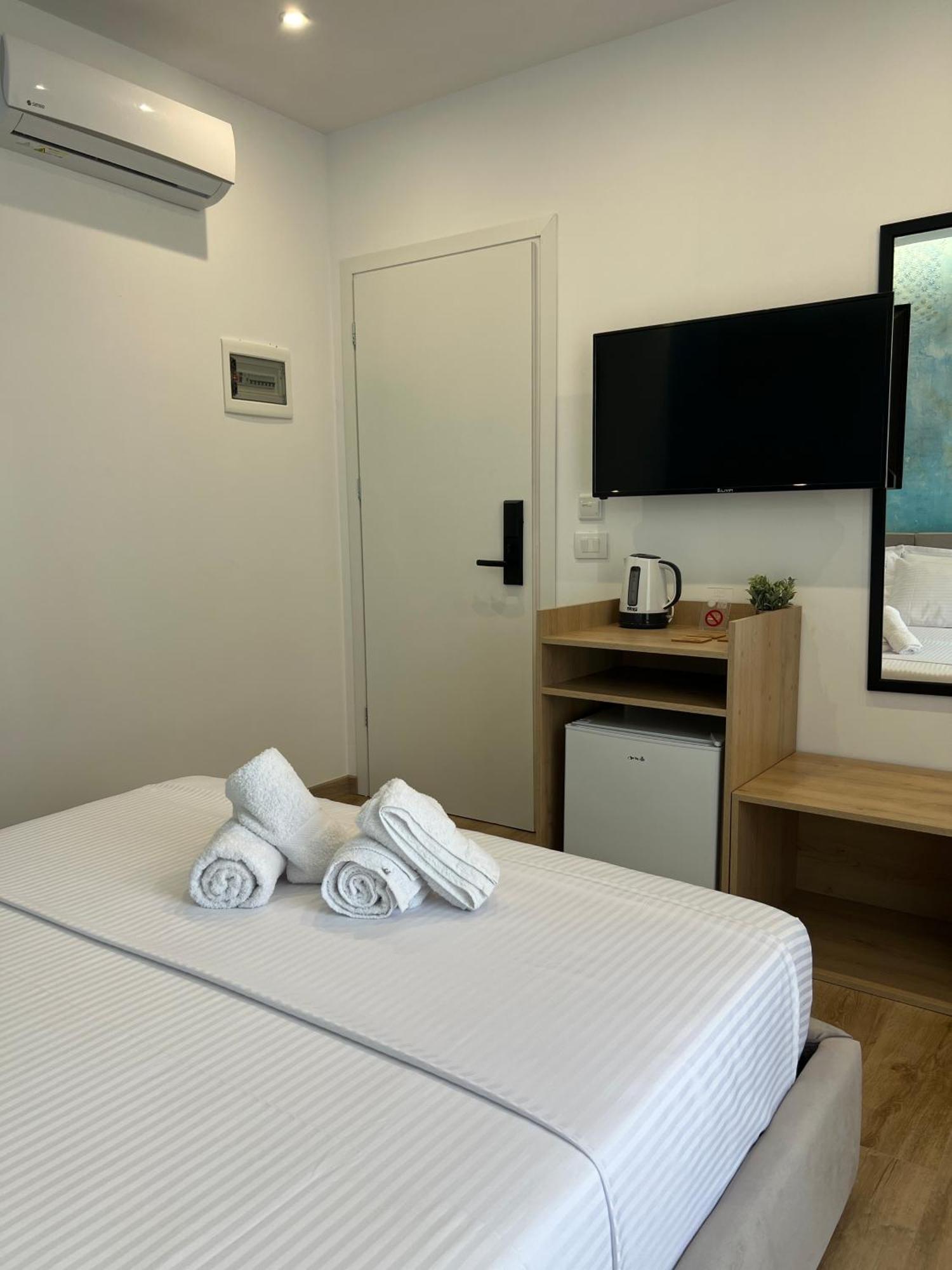 Emaar Hotel Ksamil - Beachfront , Newly Renovated エクステリア 写真