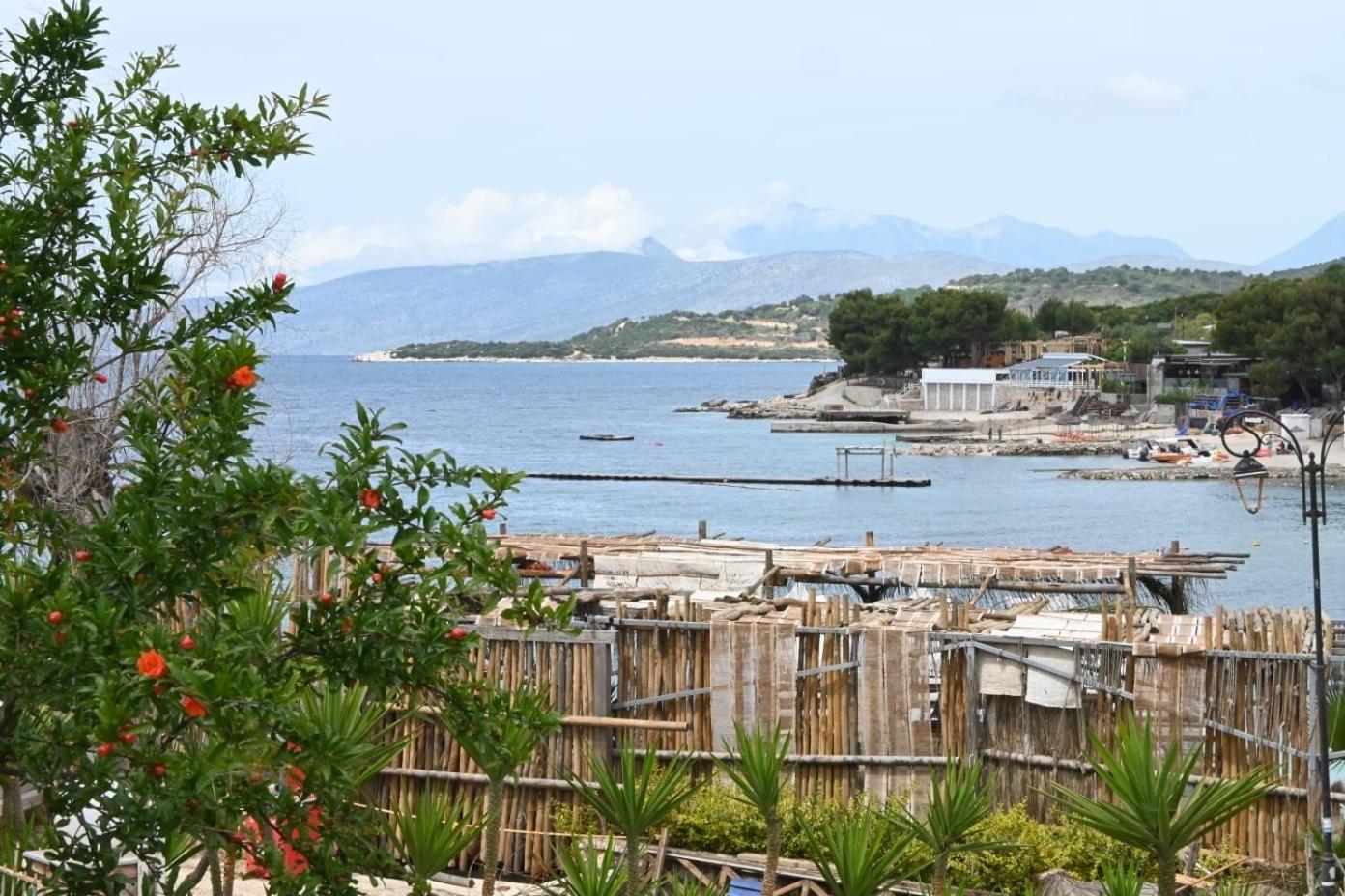 Emaar Hotel Ksamil - Beachfront , Newly Renovated エクステリア 写真
